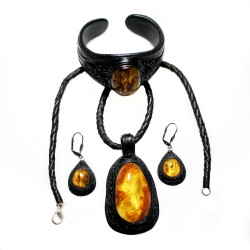 Parure d'ambre miel et cuir noir