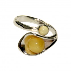 Bague en Ambre royal et Argent 925/1000 en forme de fleur