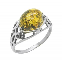 Vintage green amber ring