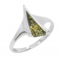 Ring in green amber and silver 925/1000, triangle shape