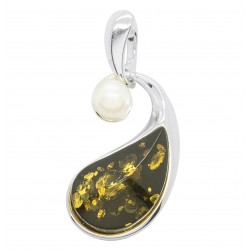 Pendant green amber and natural pearl on silver 925/1000