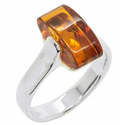 Bague en ambre cognac et argent, pierre rectangulaire