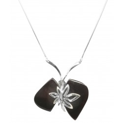 Collier d'ambre couleur cerise et argent en forme de fleur