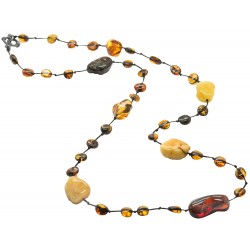 Long collier d'ambre adulte avec des pierres d'ambre brutes multicolores