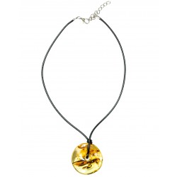 Genuine amber pendant with 2 insect inclusions