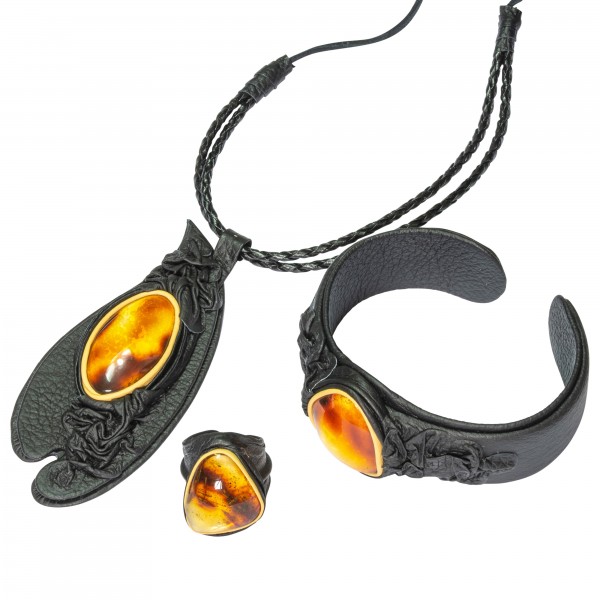 Set of honey amber and black leather