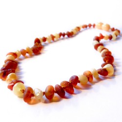 Collier en ambre bébé blanc et miel brut
