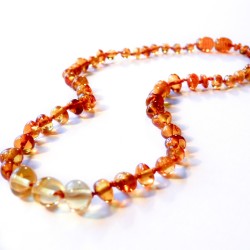 Collier en Ambre bébé cognac et jaune