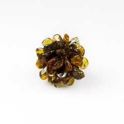 Bague en ambre couleur vert en forme de fleur